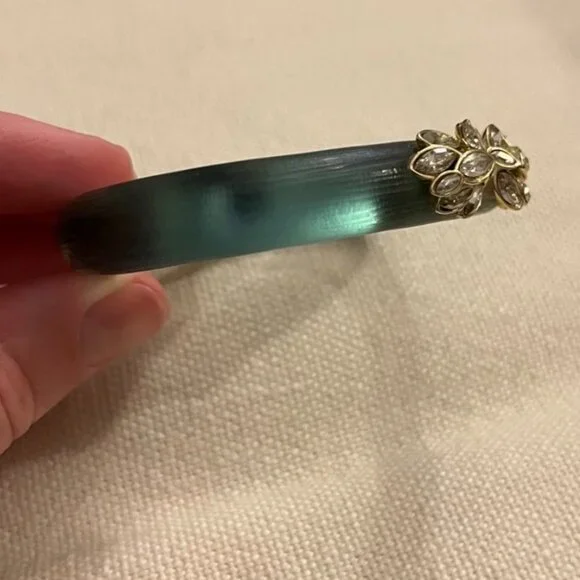 Alexis Bittar Jardin Mystere Blue Carved Lucite and Crystal Flower Accents - Picture 4 of 5